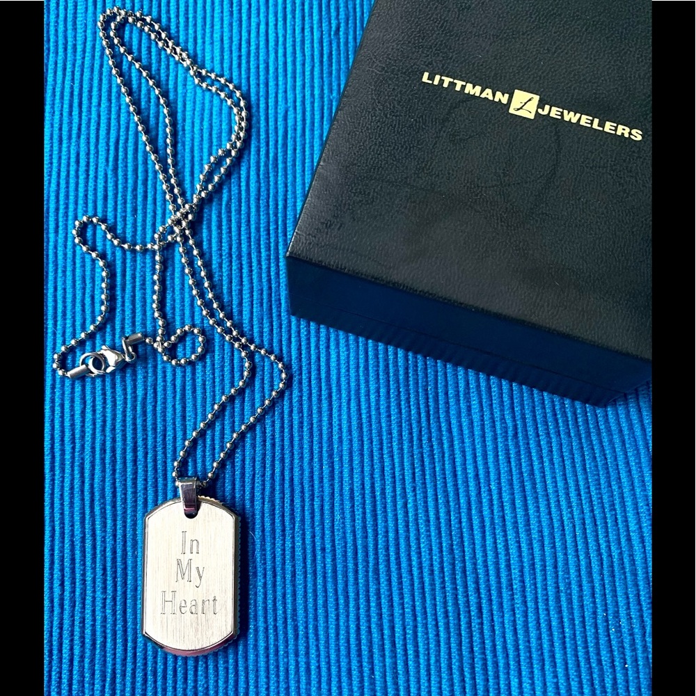 LITMAN JEWELERS Men’s Stainless Steel Pendant/Chain Engraved “In My Heart”